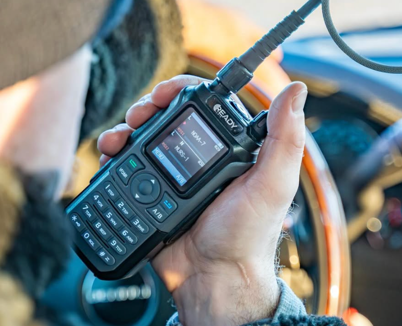 How to Stay Connected During a Power Outage – Ready Radio